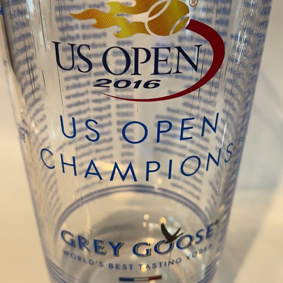 U.S.Open 2016 Champions Grey Goose 2 Acrylic Cups - Picture 2 of 5